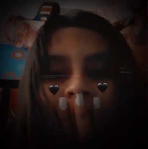 Meet your Posher, Dayna